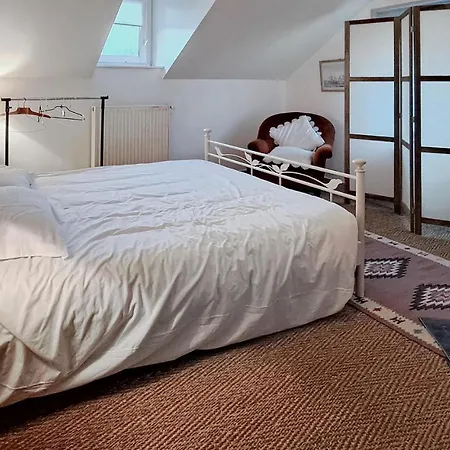 Vakantiehuis Nice Home In Honfleur With Wi-Fi Honfleur